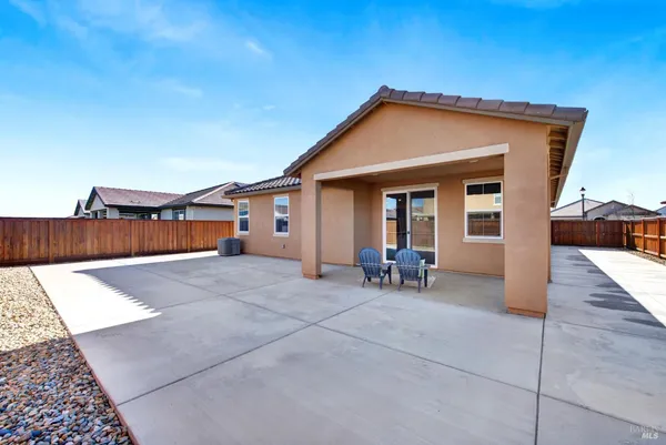 $729,000 | 1450 Stonecrop Lane, Dixon, CA 95620