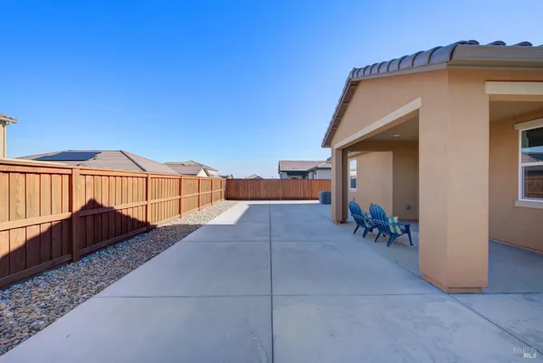 $729,000 | 1450 Stonecrop Lane, Dixon, CA 95620