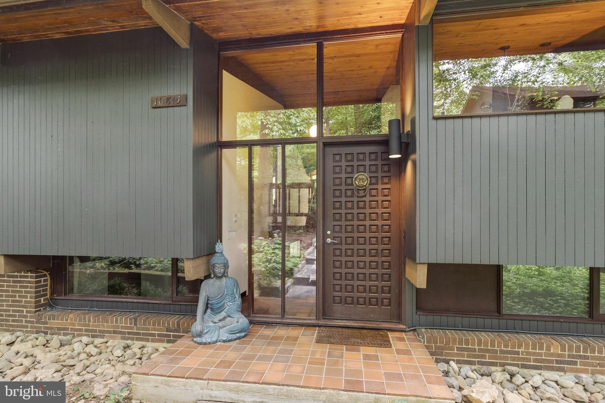 10815 Cross School Road Reston, VA 20191 - Photo 39 of 48 Front door