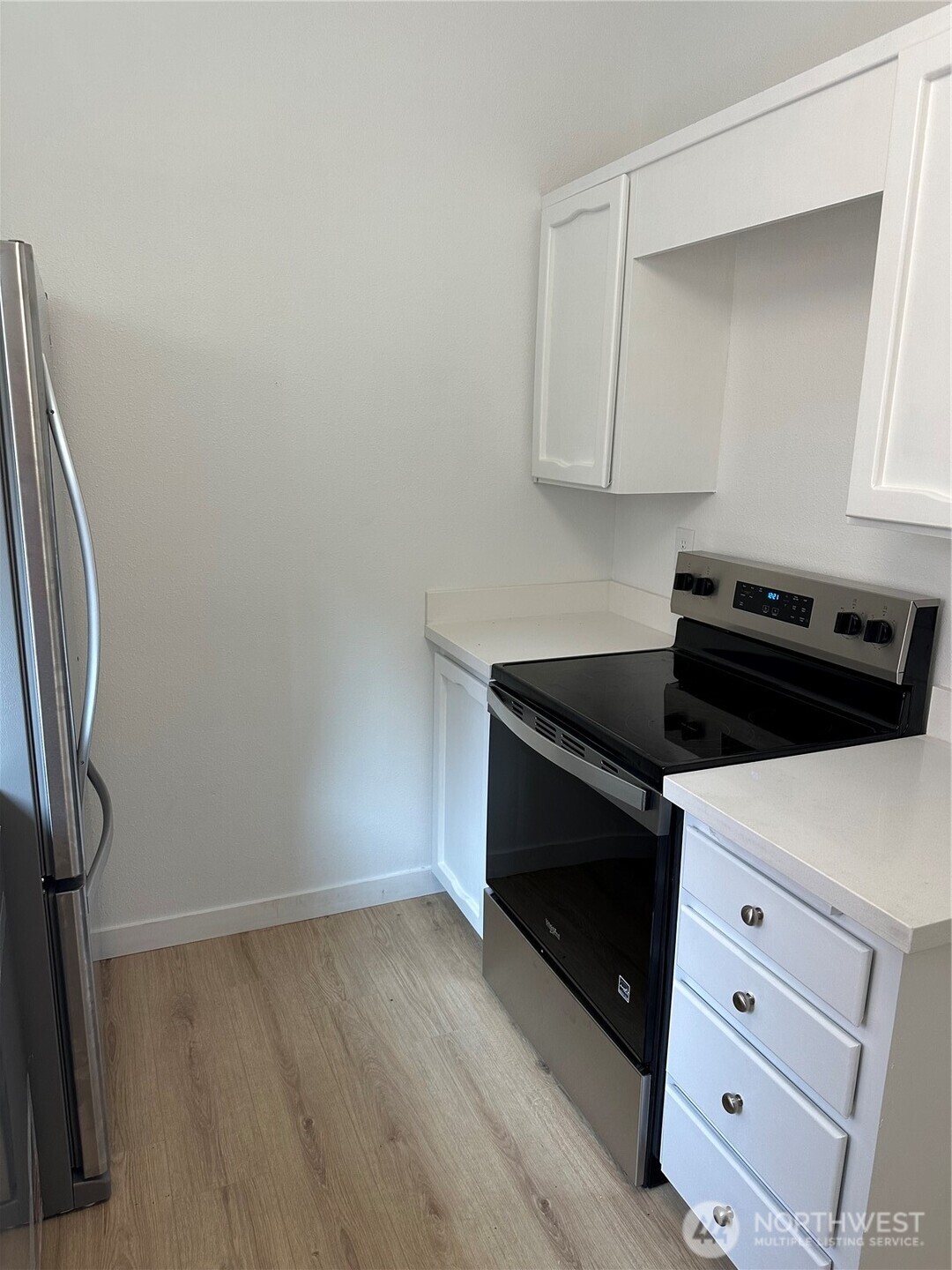 820 Cady Road, Unit J305 Everett, WA 98203 - Photo 6 of 15