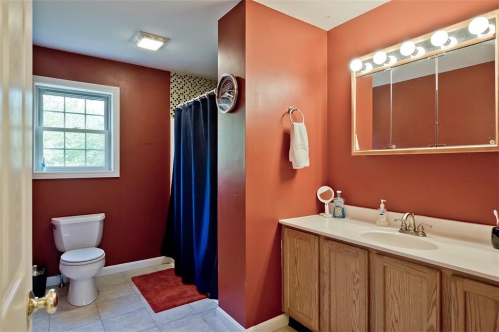 189 Mountain View Road Gray, ME 04039 - Photo 21 of 35 Photo