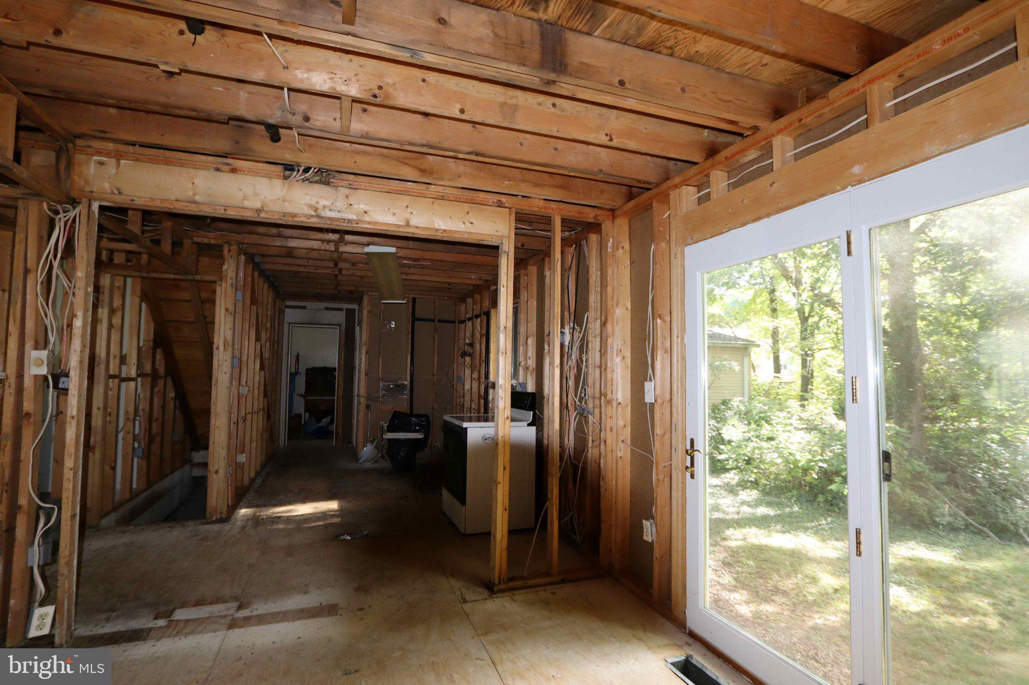 2403 Ivywood Road Reston, VA 20191 - Photo 5 of 17 Kitchen that walks out to the backyard