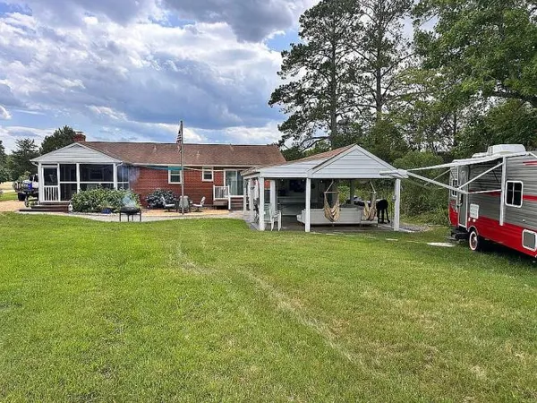 $549,900 | 231 Yeiser Lane, Hudgins, VA 23076