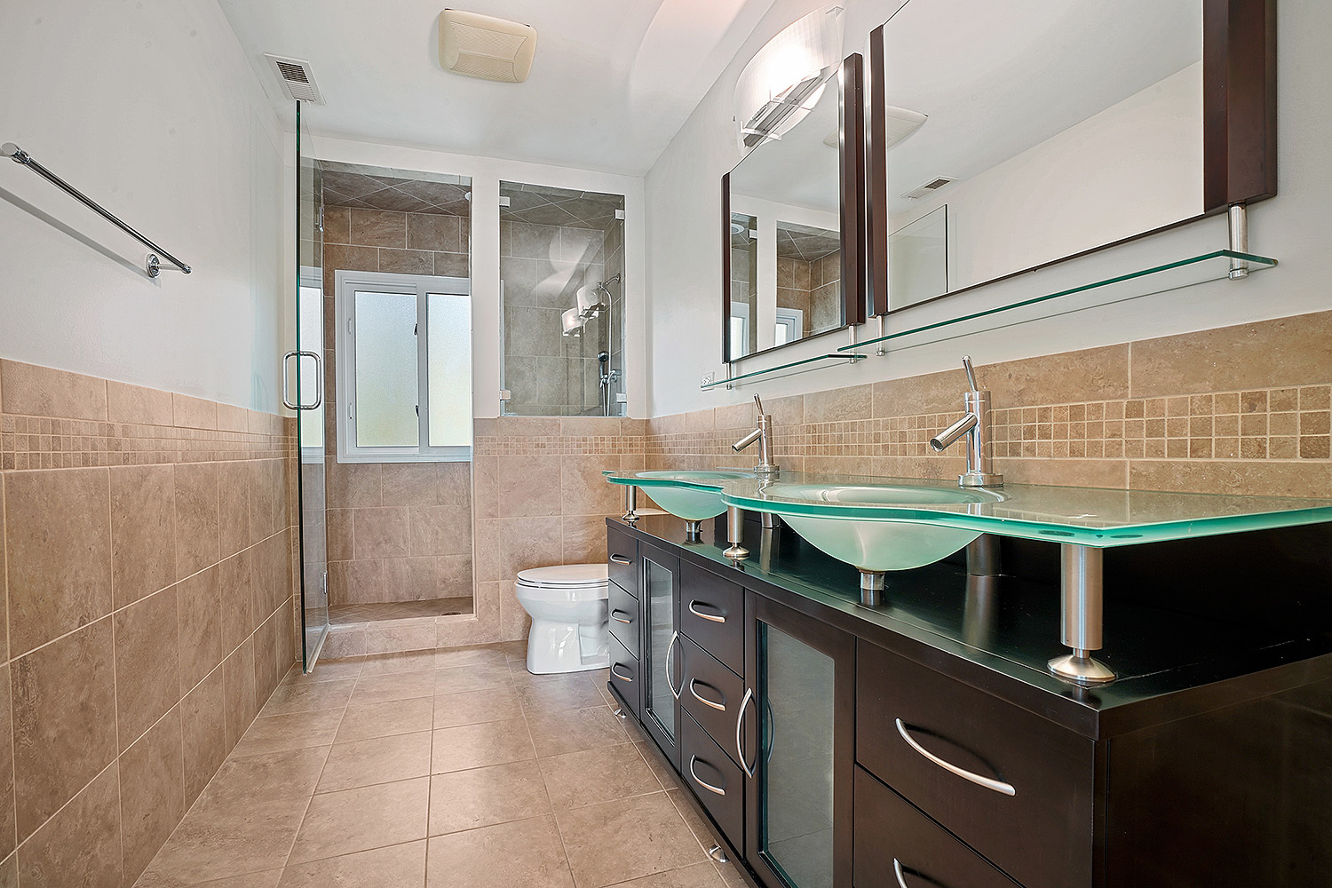 2134 Shermer Road Northbrook, IL 60062 - Photo 11 of 20 a bathroom with a sink and a mirror