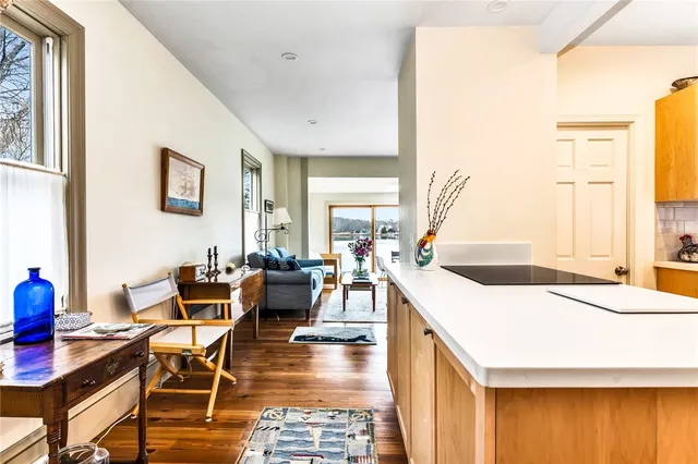 $3,650 | 33 Samoset Avenue, Barrington, RI 02806