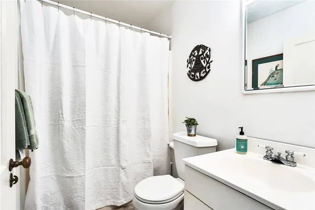 $3,650 | 33 Samoset Avenue, Barrington, RI 02806