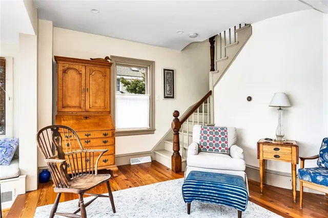 $3,650 | 33 Samoset Avenue, Barrington, RI 02806