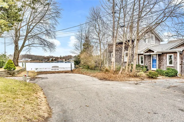 $3,650 | 33 Samoset Avenue, Barrington, RI 02806