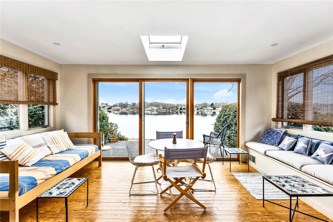 33 Samoset Avenue Barrington, RI 02806 - Photo 7 of 28