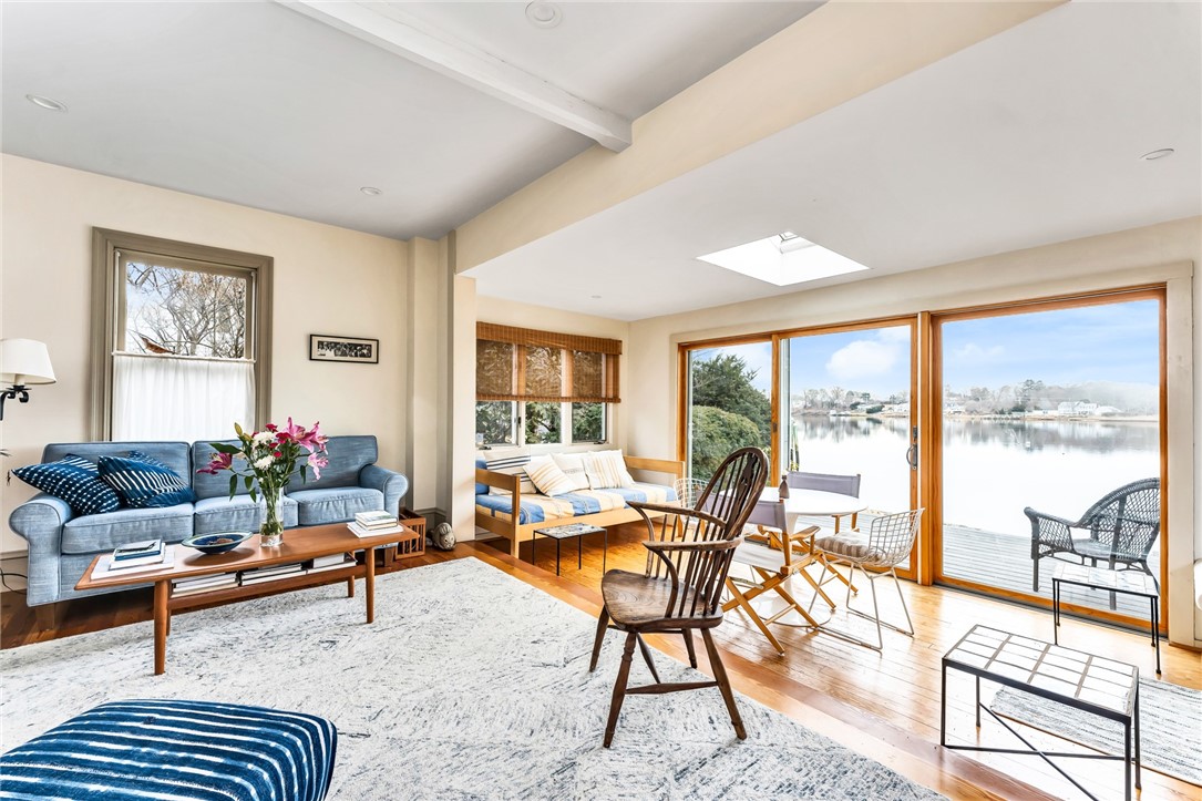 33 Samoset Avenue Barrington, RI 02806 - Photo 8 of 28