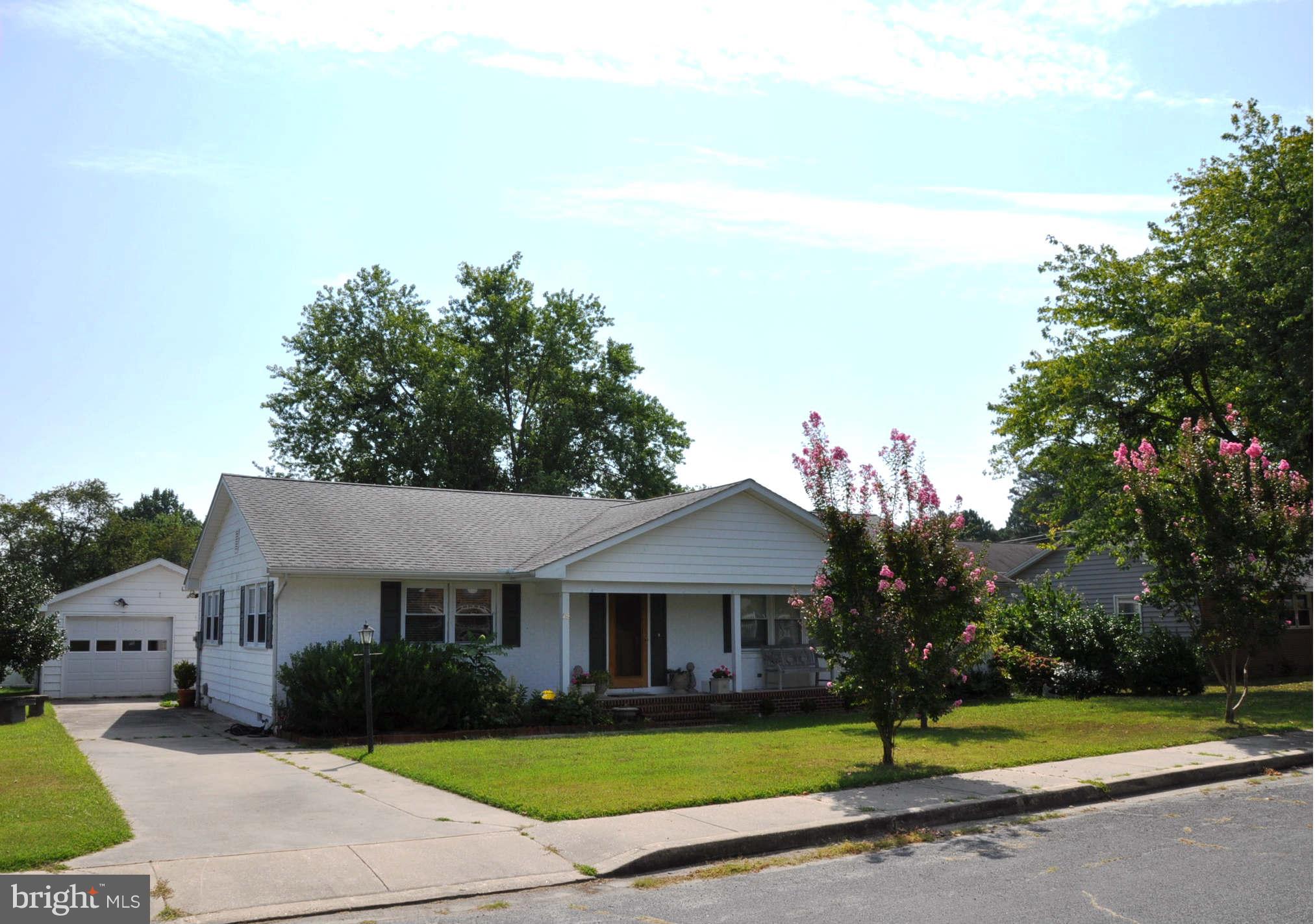 12 Sandy Acres Road Cambridge, MD 21613 - Photo 2 of 8 Exterior (Front)