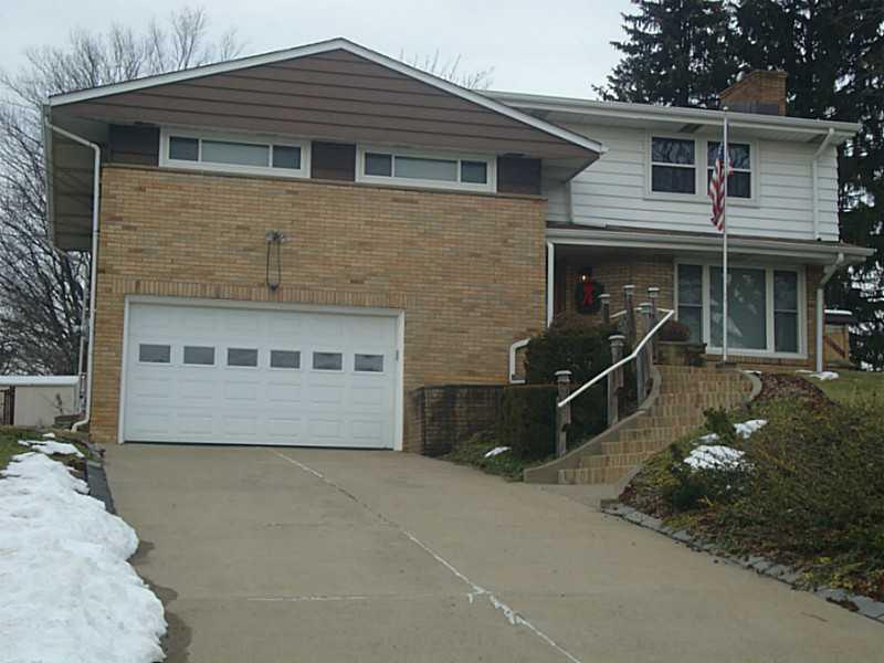 78 Bellview Circle McKees Rocks, PA 15136 - Photo 1 of 22 Exterior Front. Welcome to this spacious, multi level 5 bedroom, 2 1/2 bath home in the heart of Robinson Twp.