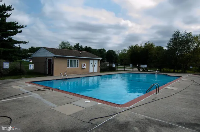 $2,400 | 1513 Whitpain Hills, Blue Bell, PA 19422