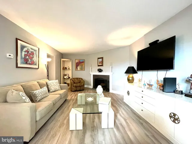 $2,400 | 1513 Whitpain Hills, Blue Bell, PA 19422