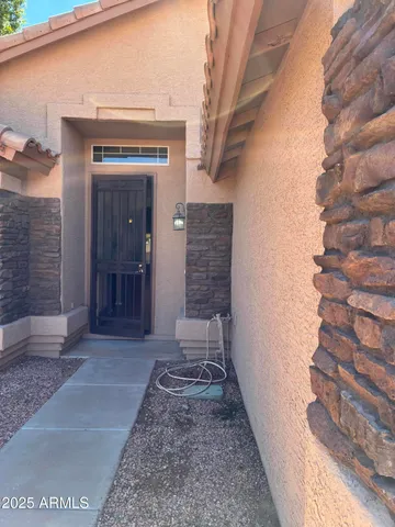 $2,280 | 1041 East Silverwood Drive, Phoenix, AZ 85048