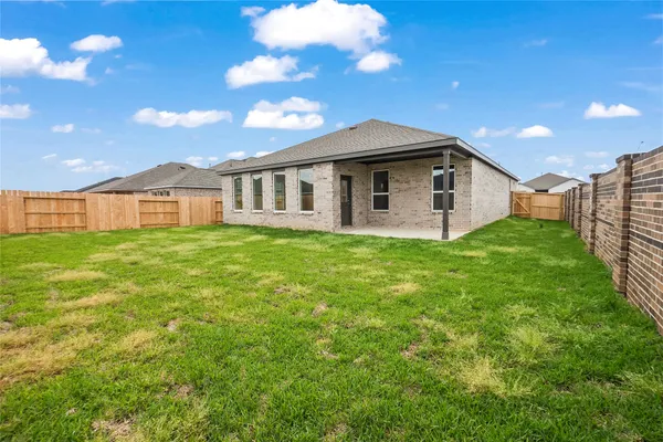 $329,990 | 2526 Ruby Copper Drive, Rosharon, TX 77583