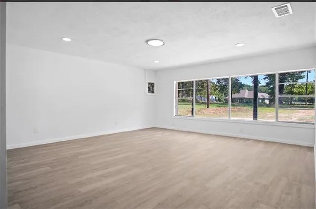 $230,000 | 6715 Springhill Road, Ball, LA 71405