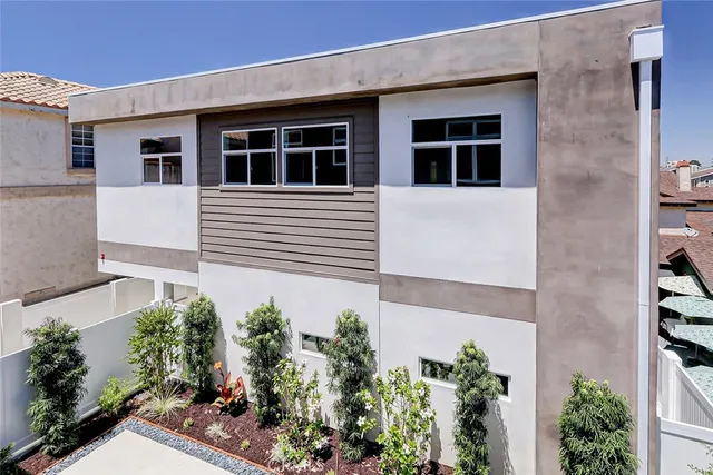 $2,095,000 | 2321 Clark Lane, Unit B, Redondo Beach, CA 90278