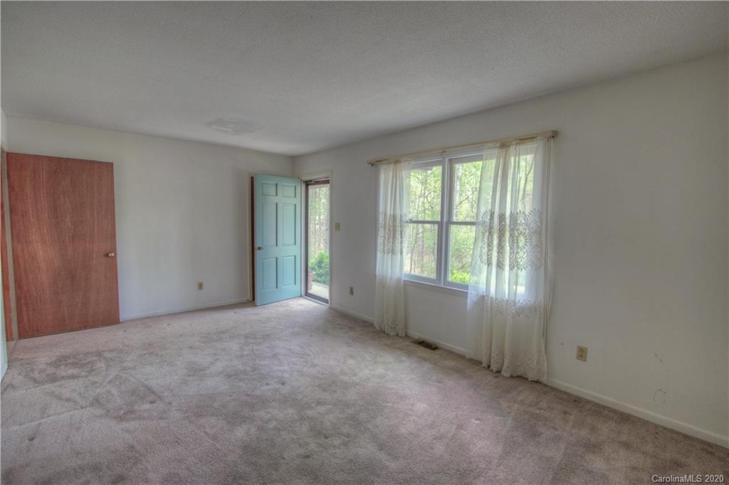 205 Green Acres Road Mount Holly, NC 28120 - Photo 5 of 23 Gallery Image 5
