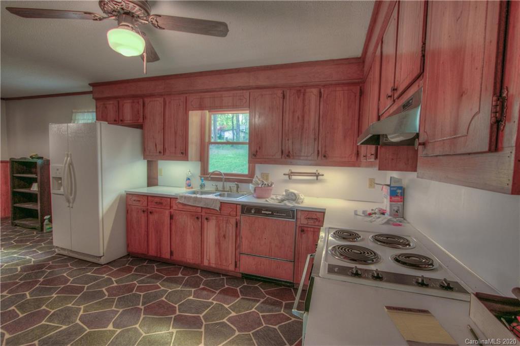 205 Green Acres Road Mount Holly, NC 28120 - Photo 6 of 23 Gallery Image 6