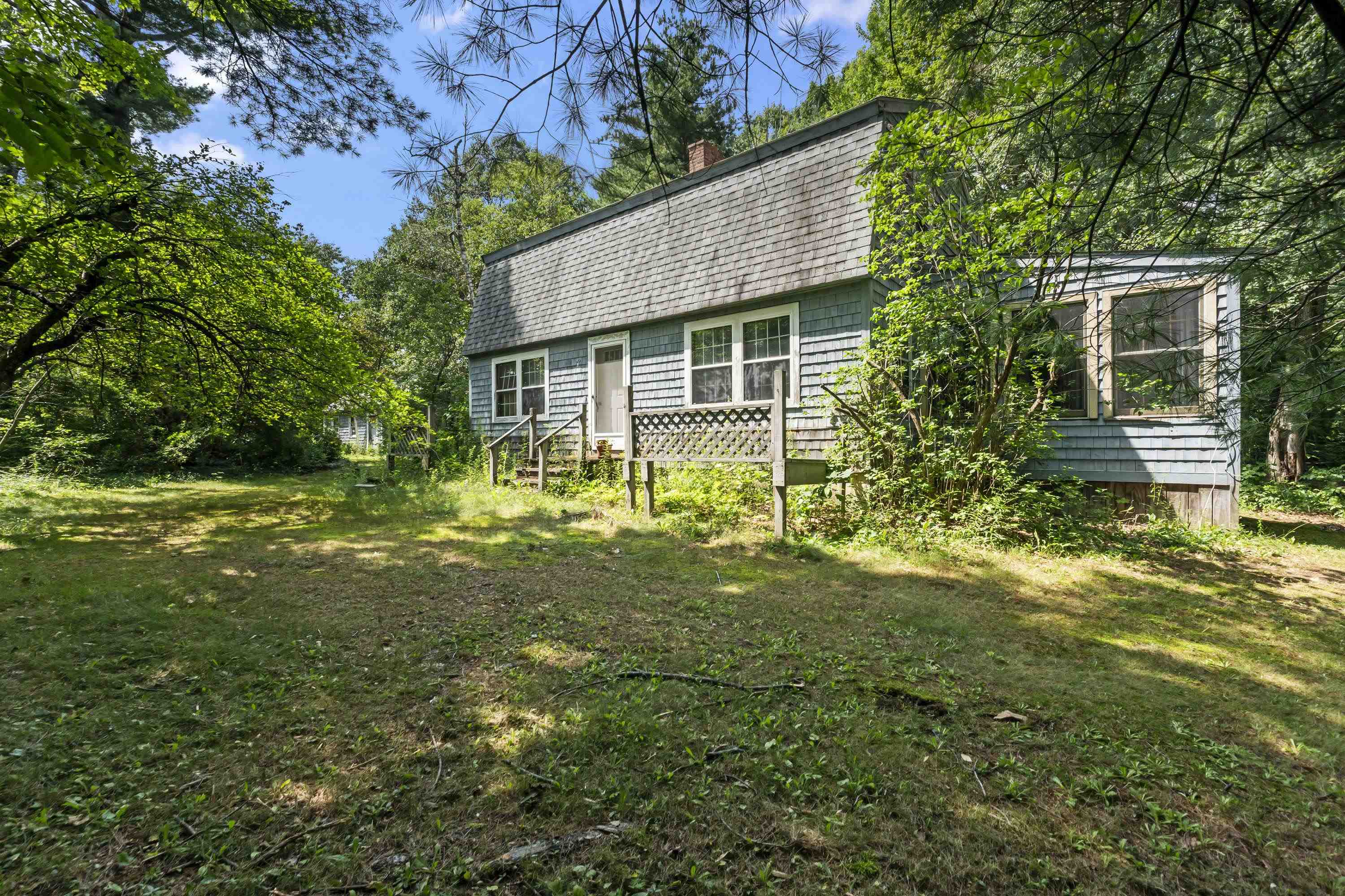 35 Lawrence Road Weare, NH 03281 - Photo 3 of 40