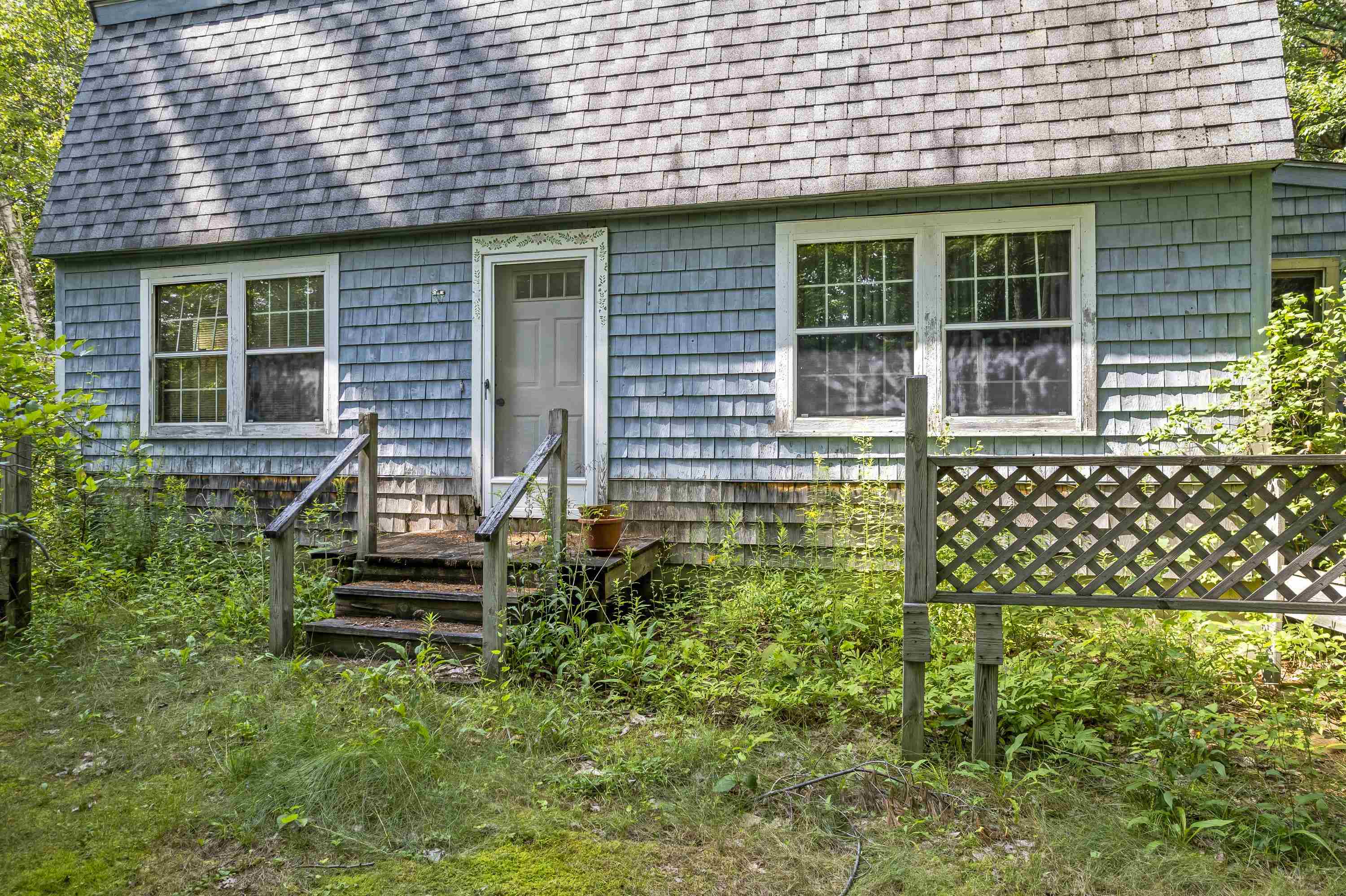 35 Lawrence Road Weare, NH 03281 - Photo 4 of 40