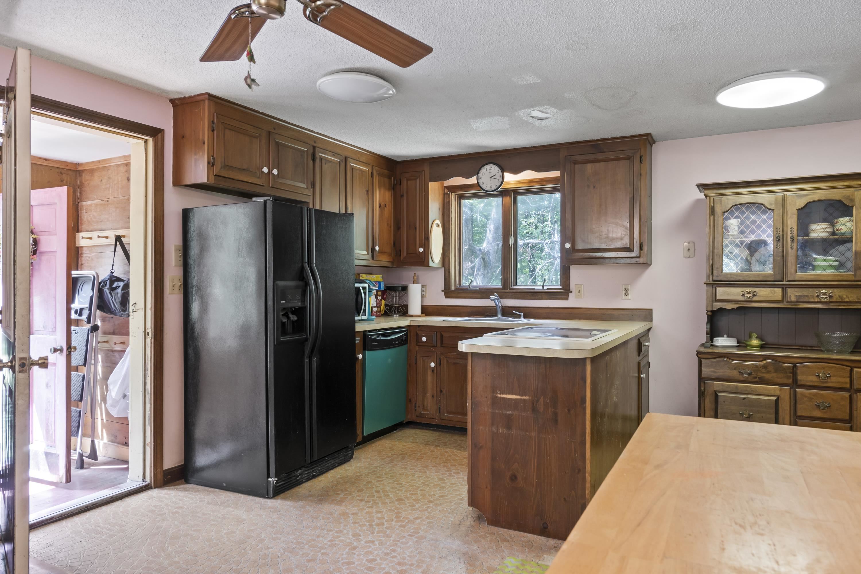 35 Lawrence Road Weare, NH 03281 - Photo 8 of 40