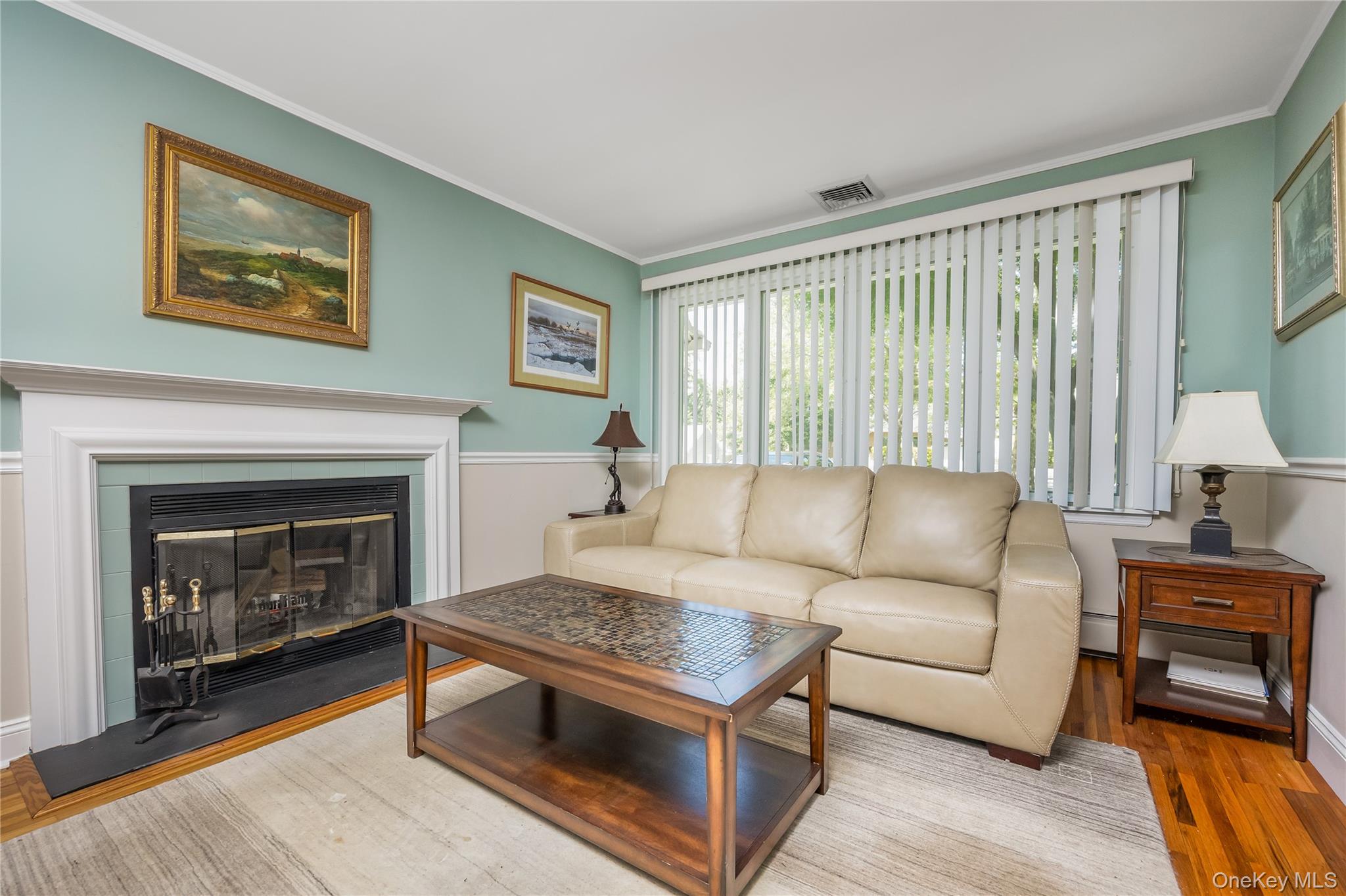 34 Ridge Road Farmingdale, NY 11735 - Photo 6 of 34