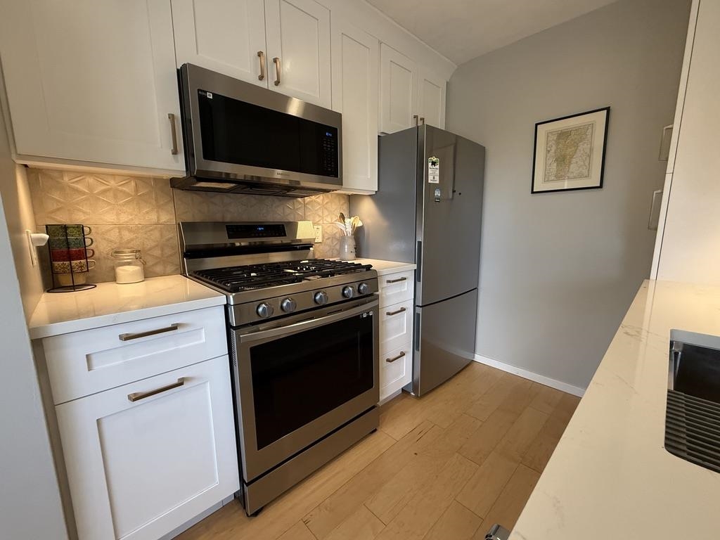 87 Snowside, Unit 6 Fayston, VT 05673 - Photo 12 of 36 Gallery Image 12