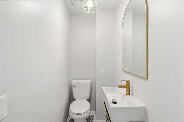 $2,500 | 23 Benefit Street, Unit 16, Warwick, RI 02886