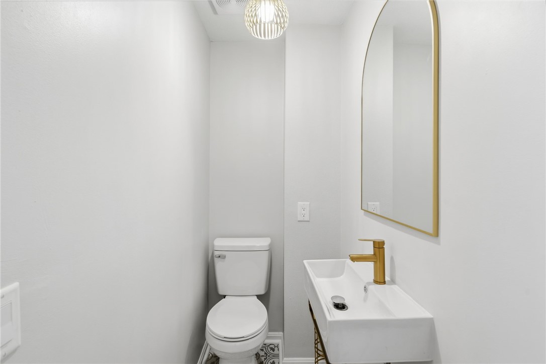 23 Benefit Street, Unit 16 Warwick, RI 02886 - Photo 18 of 39