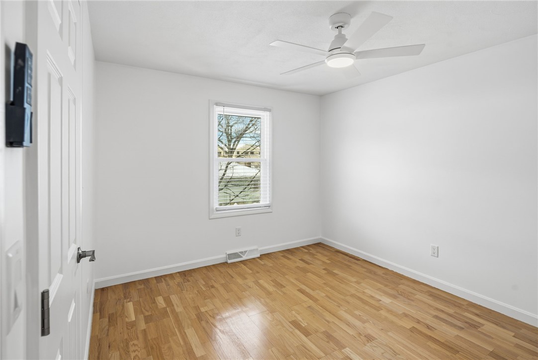 23 Benefit Street, Unit 16 Warwick, RI 02886 - Photo 26 of 39