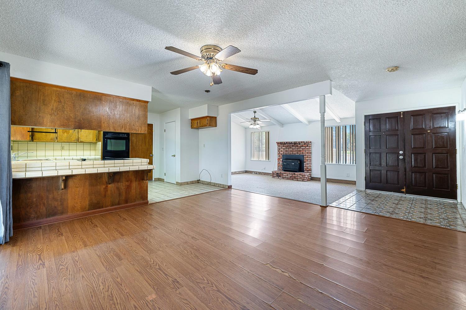 11914 Charlton Road Madera, CA 93636 - Photo 2 of 15 Gallery Image 2