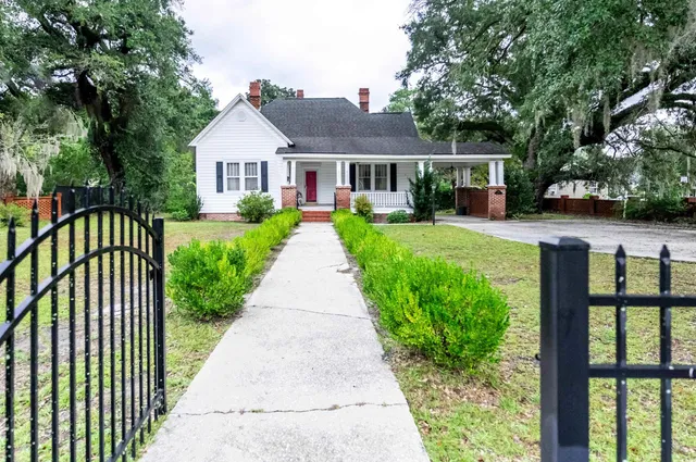 $219,995 | 309 Kelly Street, Kingstree, SC 29556