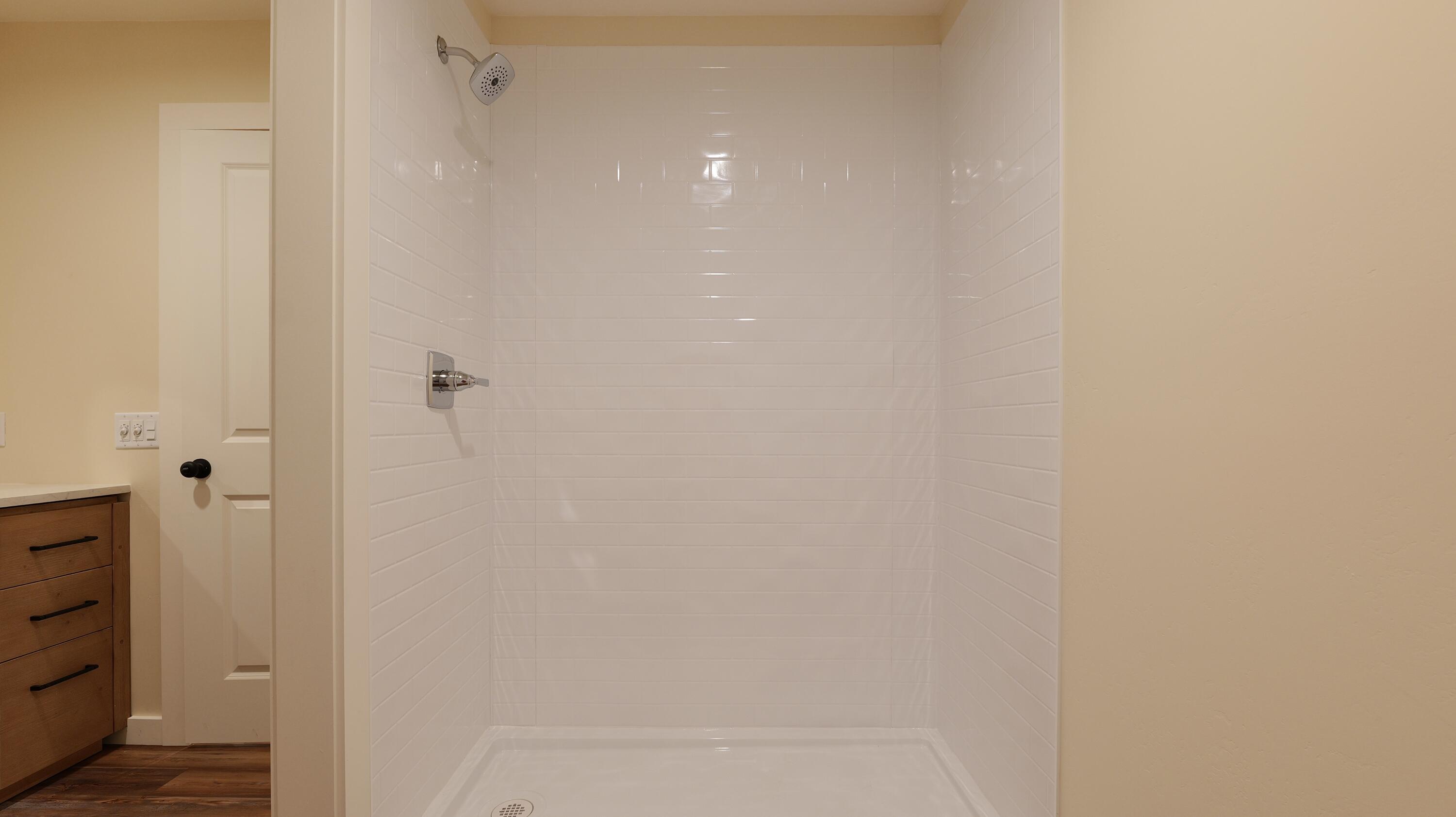 769 Mather Road Prospect, OR 97536 - Photo 33 of 70 Bathroom #2