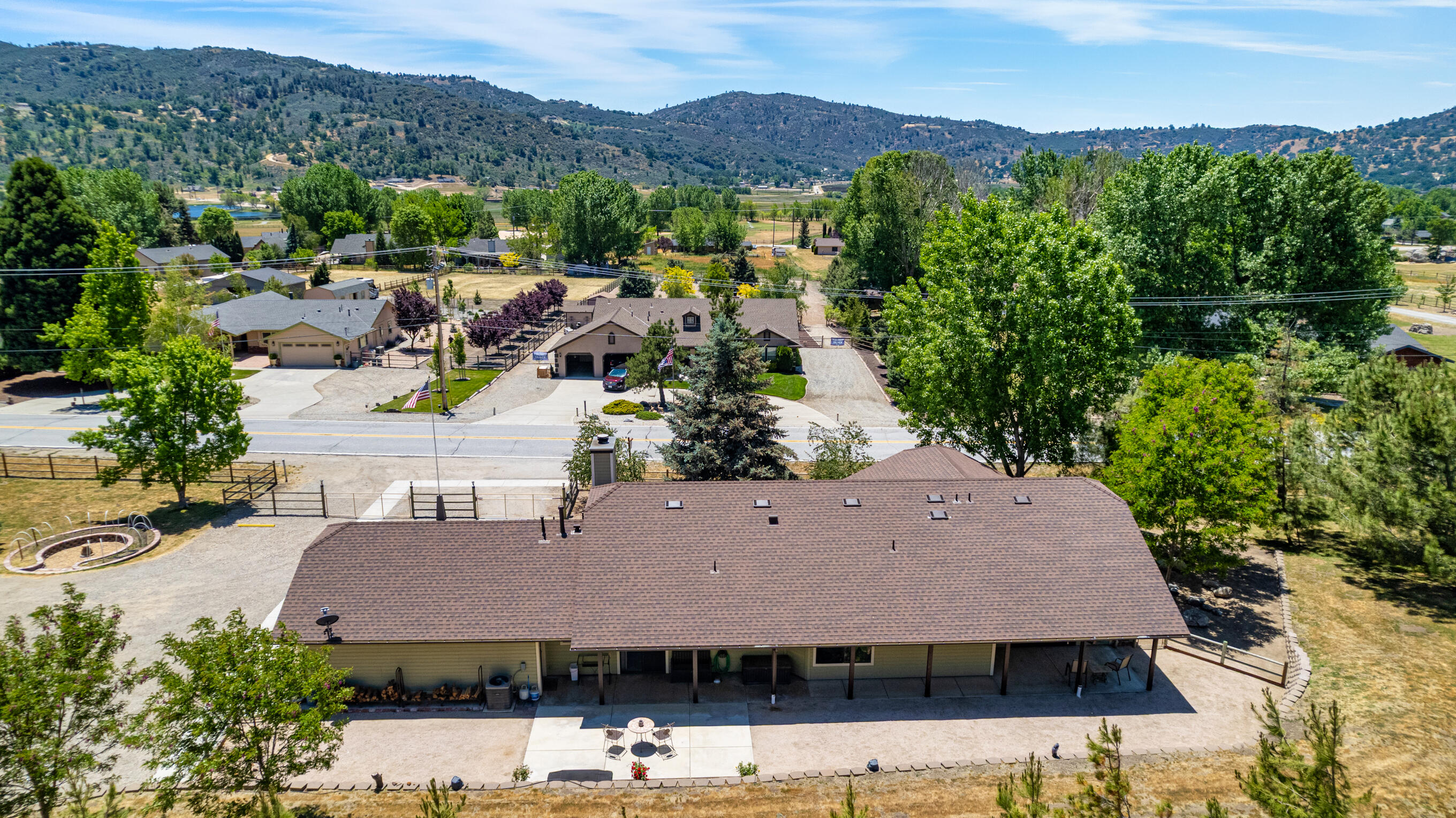 24140 Deertrail Drive Tehachapi, CA 93561 - Photo 44 of 44 an aerial view of a house with a garden
