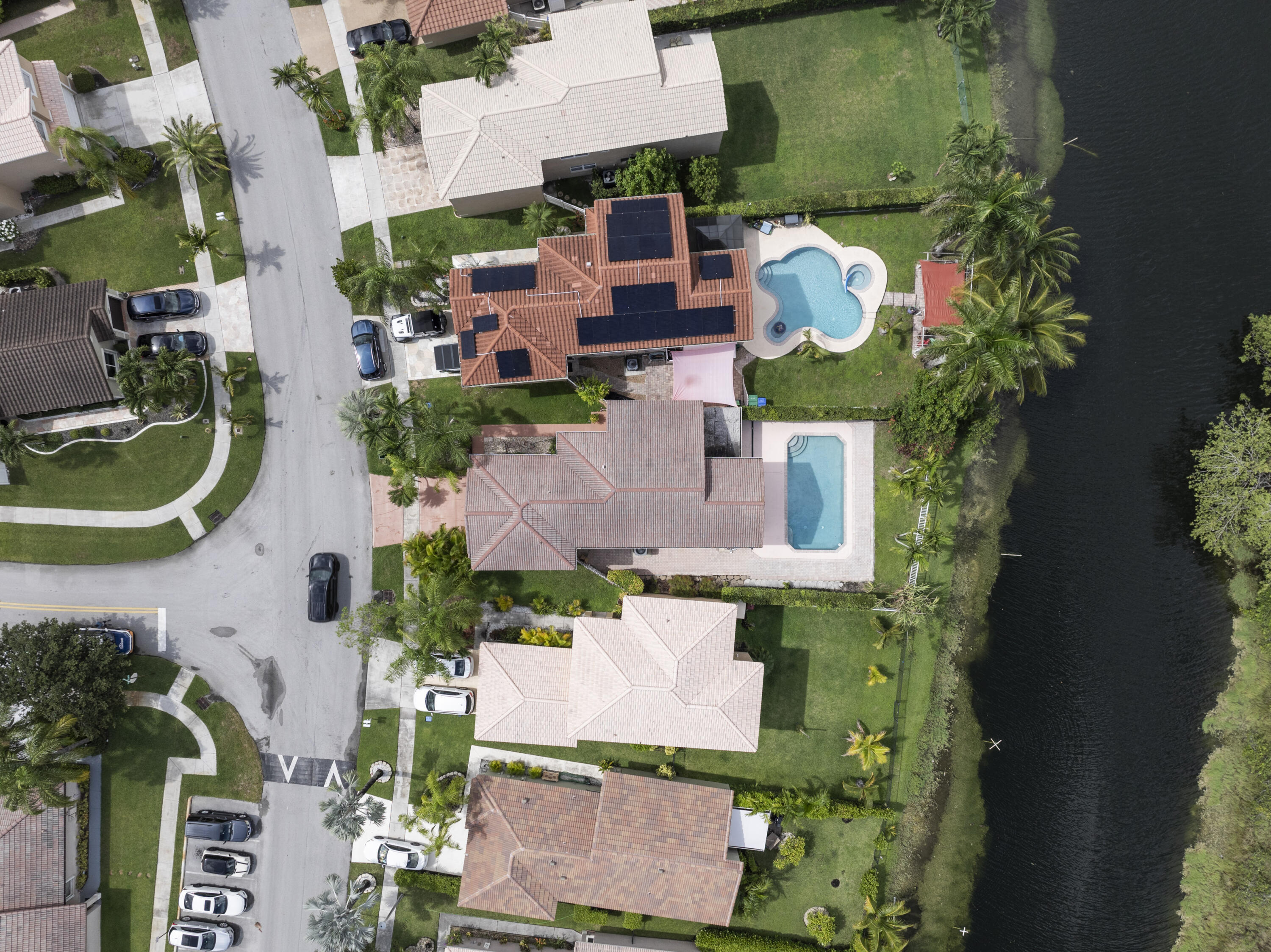 2103 Southwest 173rd Avenue Miramar, FL 33029 - Photo 26 of 32 DJI_20250805160812_0014_D