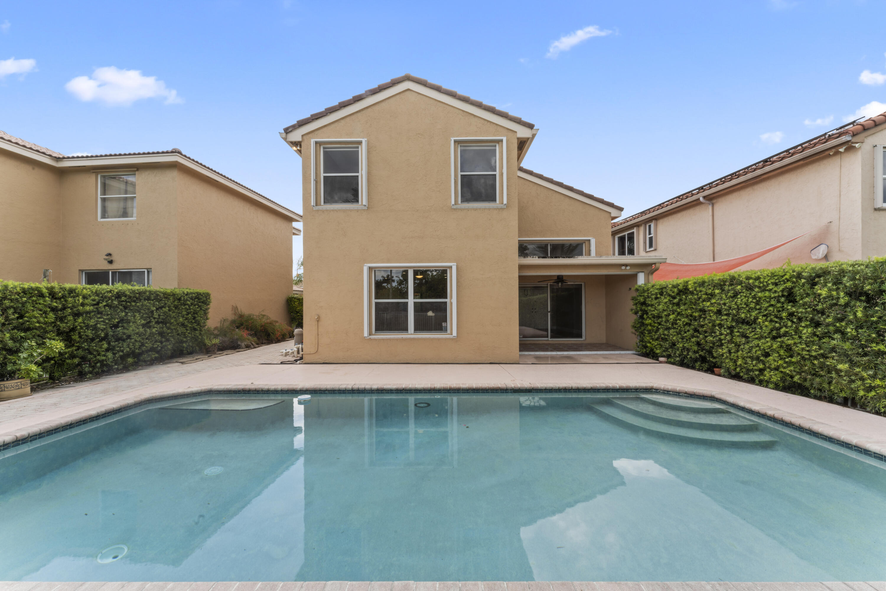 2103 Southwest 173rd Avenue Miramar, FL 33029 - Photo 4 of 32 DSC00530