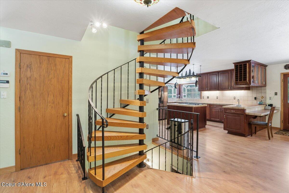 2495 Hoo Doo Loop Oldtown, ID 83822 - Photo 11 of 77 15-Entry and Kitchen