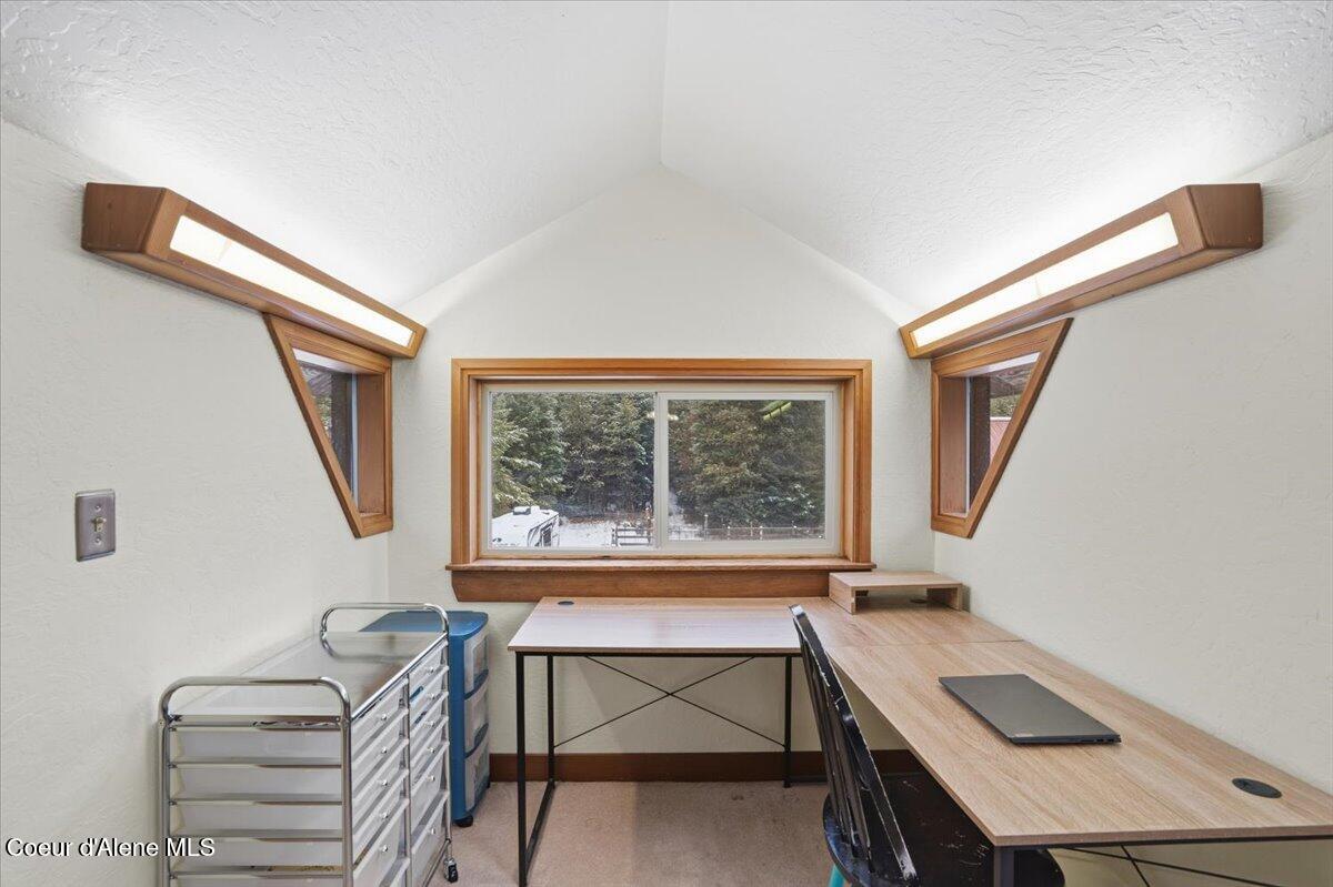 2495 Hoo Doo Loop Oldtown, ID 83822 - Photo 20 of 77 34-Bedroom