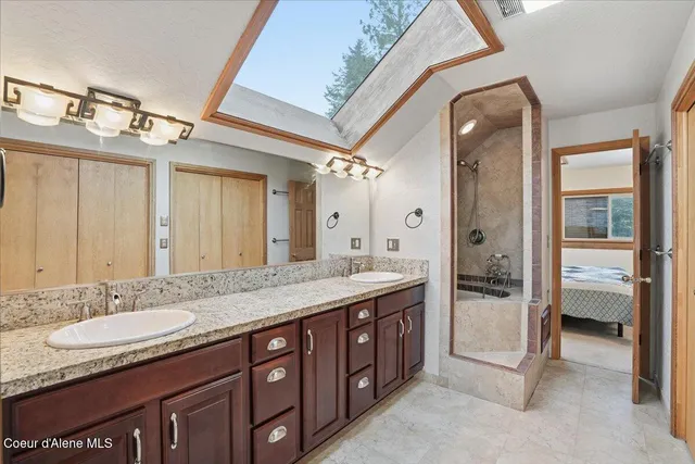 $1,100,000 | 2495 Hoo Doo Loop, Oldtown, ID 83822