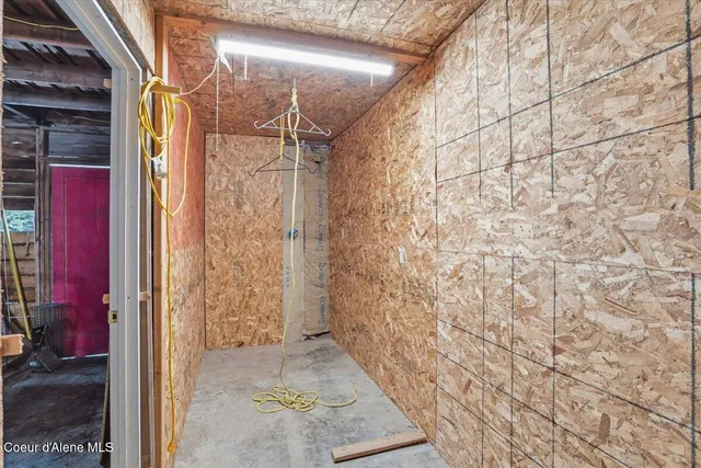 $1,100,000 | 2495 Hoo Doo Loop, Oldtown, ID 83822