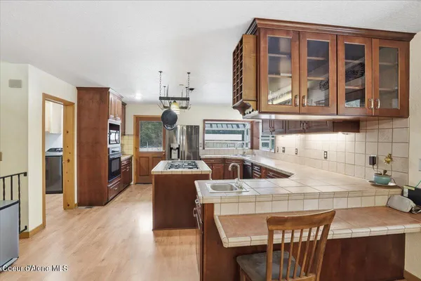 $1,100,000 | 2495 Hoo Doo Loop, Oldtown, ID 83822