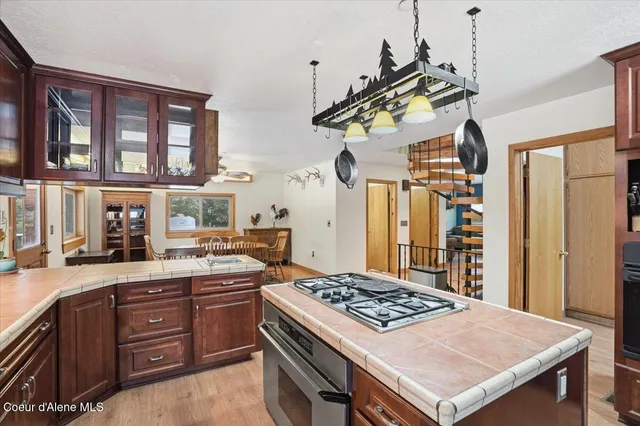 $1,100,000 | 2495 Hoo Doo Loop, Oldtown, ID 83822