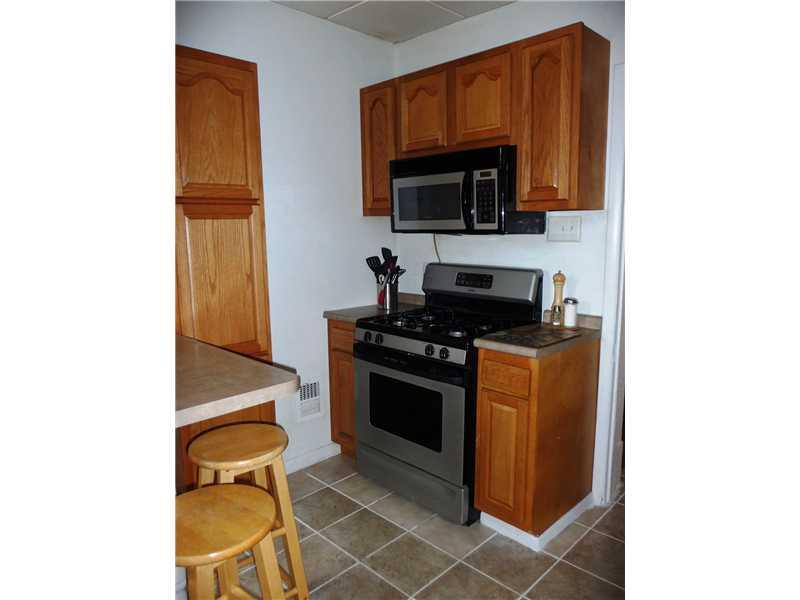 907 Malvern Road Avalon, PA 15202 - Photo 9 of 25 Kitchen.