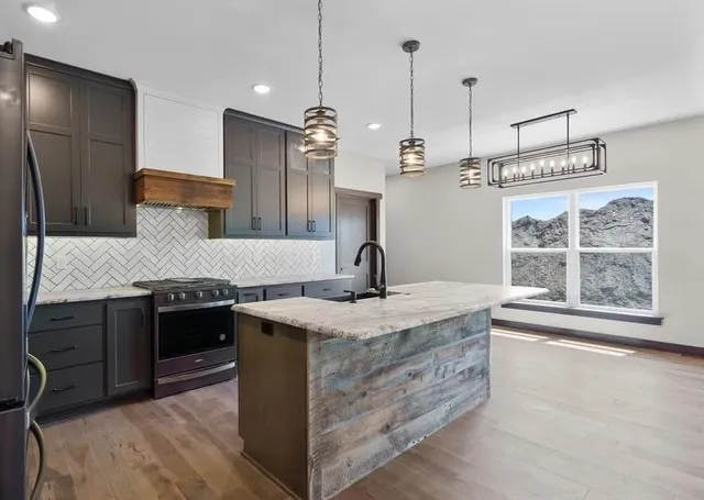 $739,900 | 2664 Chambers Crossing, Green Bay, WI 54313