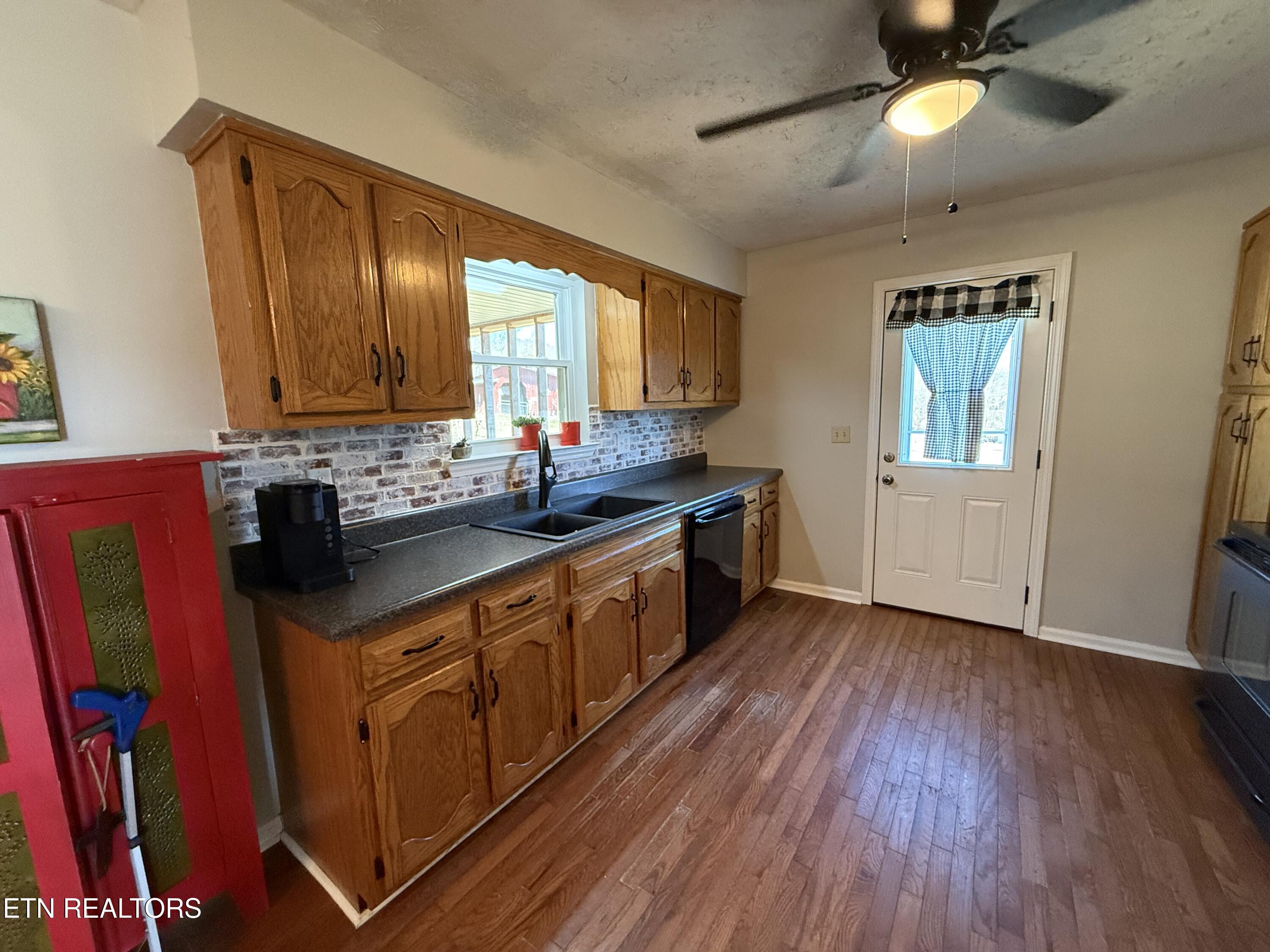 840 Jordan Road Decatur, TN 37322 - Photo 9 of 37 IMG_3549