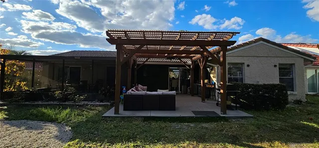 $2,600 | 10123 Fairtree Lane, Orlando, FL 32821