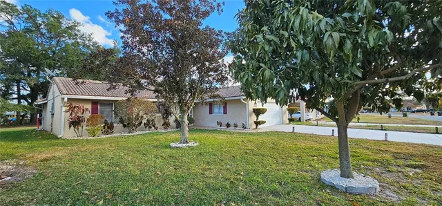 $2,600 | 10123 Fairtree Lane, Orlando, FL 32821