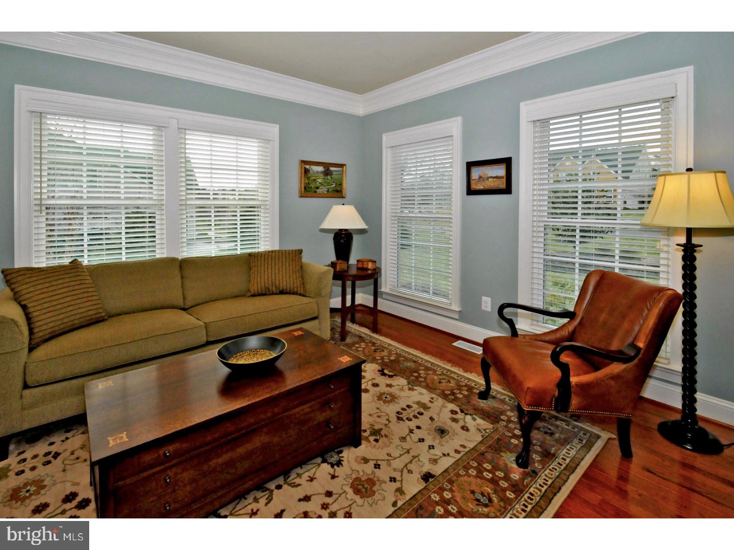 1364 Spring Hill Road Norristown, PA 19403 - Photo 4 of 25 Living Room